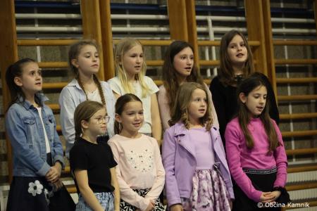 Pesem pogumnih src na OŠ Šmartno v Tuhinju (2)